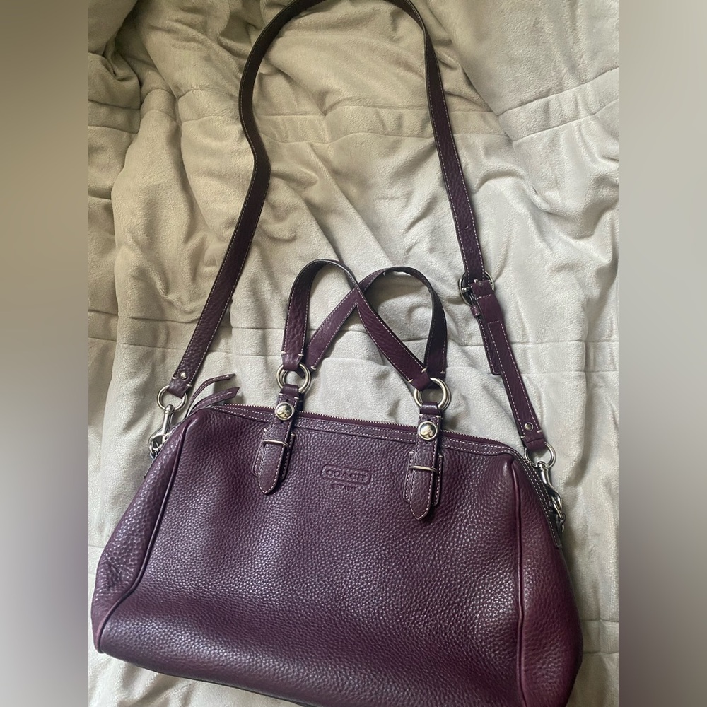 Preloved leather Coach crossbody handbag